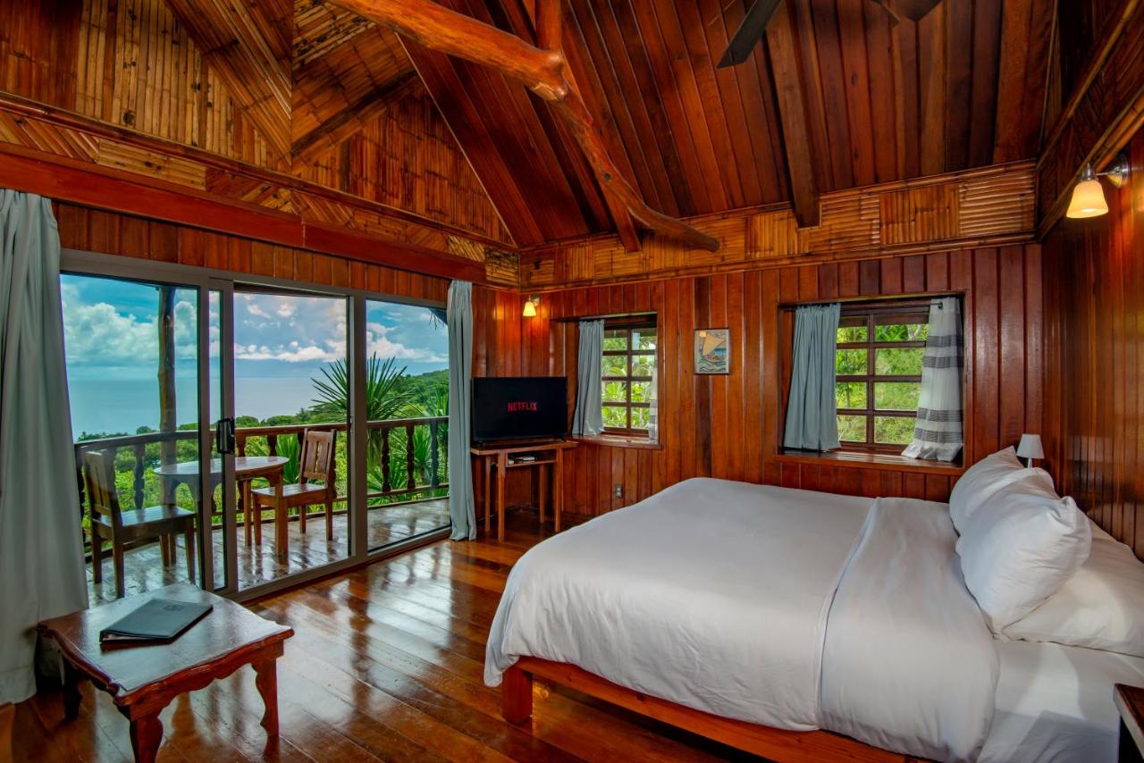 Palau Carolines Resort room